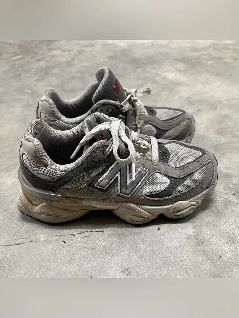 New Balance 9060 Grey/White Kids Sneakers PC9060GY- Size 2